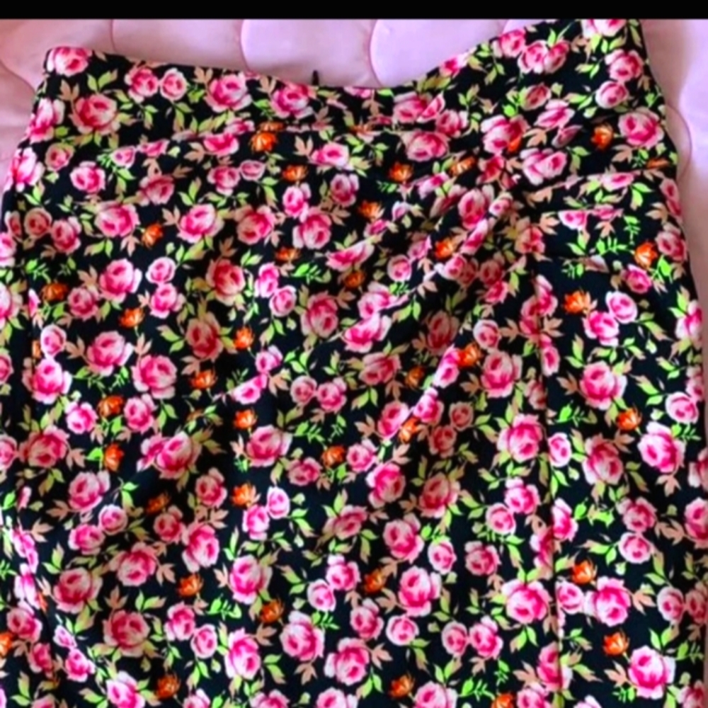 ZARA | FLORAL PRINT SKIRT